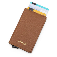 حامل بطاقات من الجلد الإيطالي من بييترو، بني